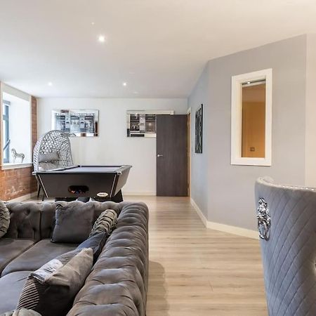 2 Bed Apartment With Pool Table Bradford  Dış mekan fotoğraf